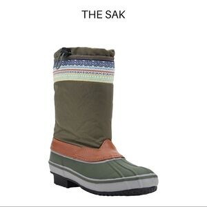 The Sak Daley 5 olive rubber duck boots insulated